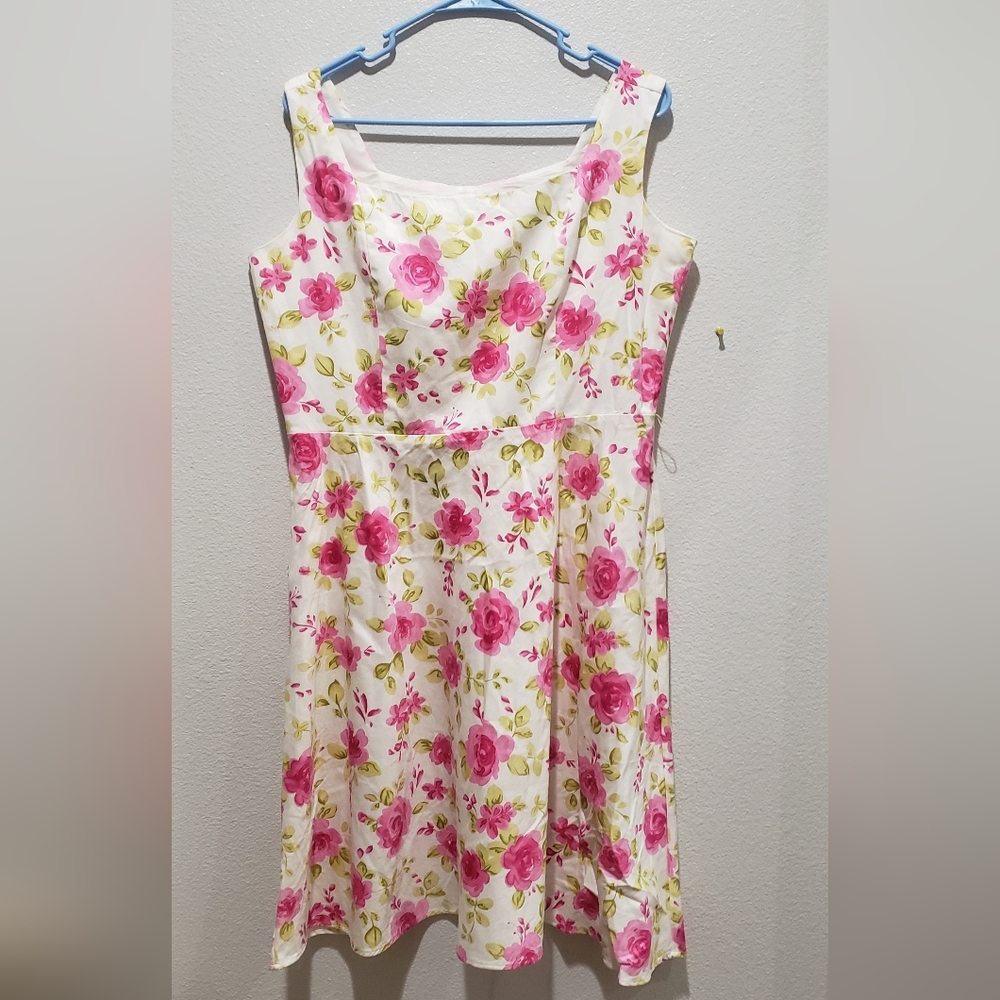 Women's a-line floral dress size 14